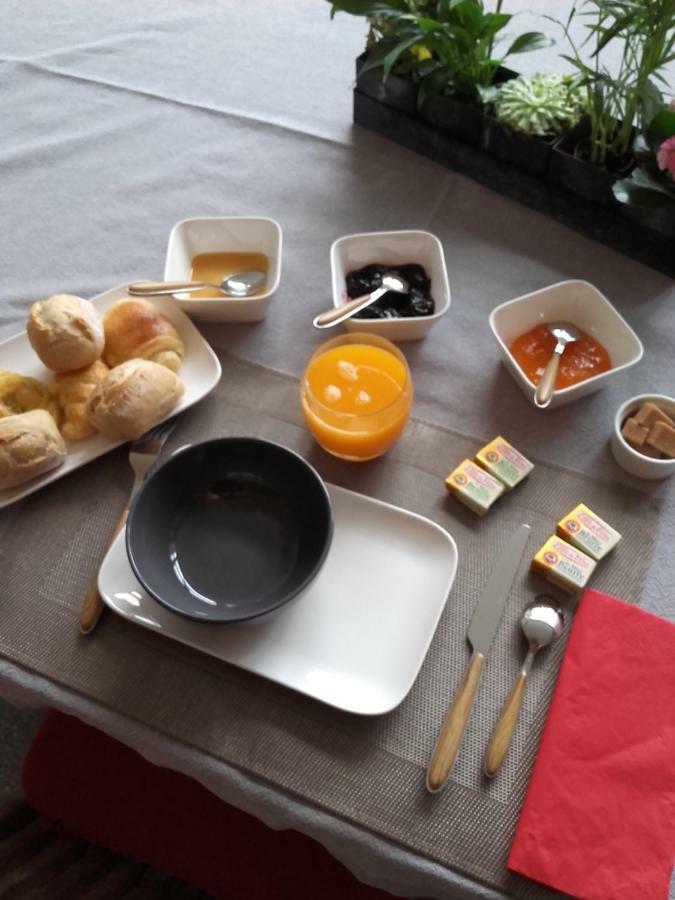 Chambre D'Hotes Les Ecuries 르망 외부 사진